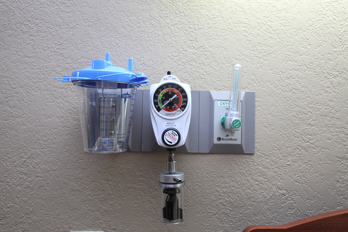 Oxygen setup at Forum Parkway Health and Rehabilitation - Skilled nursing and Specialty Care